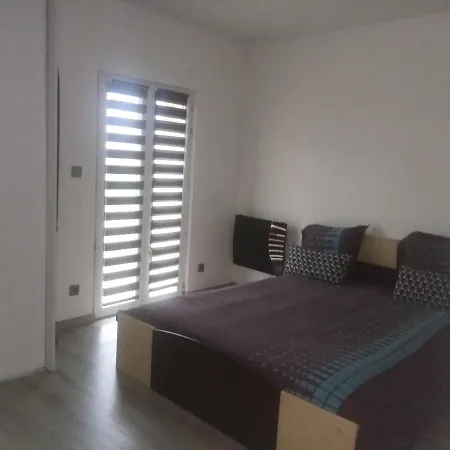 Maison A La Campagne Pres De La Aiglemont