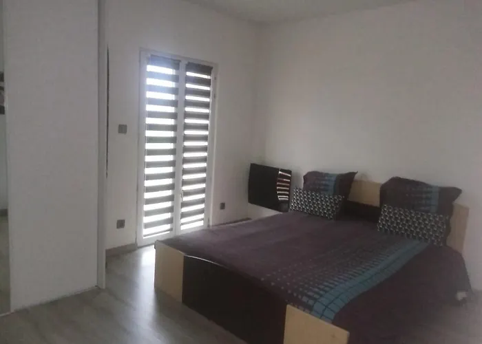 Maison A La Campagne Pres De La Aiglemont