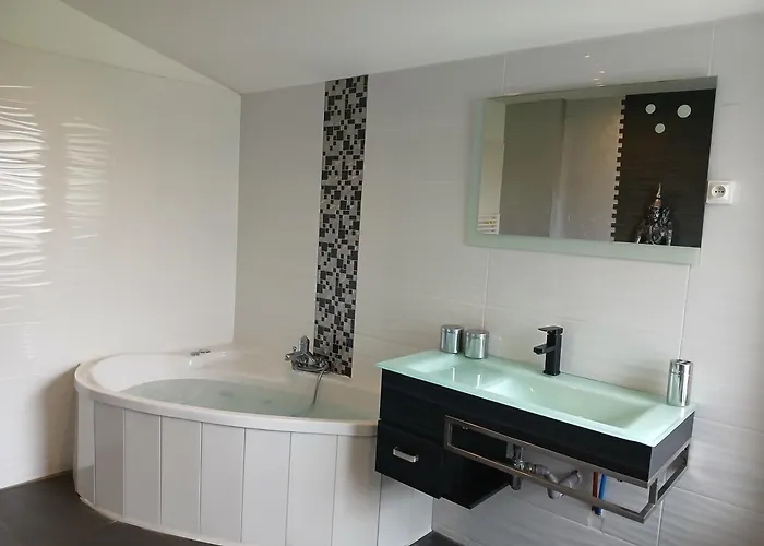 Maison A La Campagne Pres De La Feriehus Aiglemont